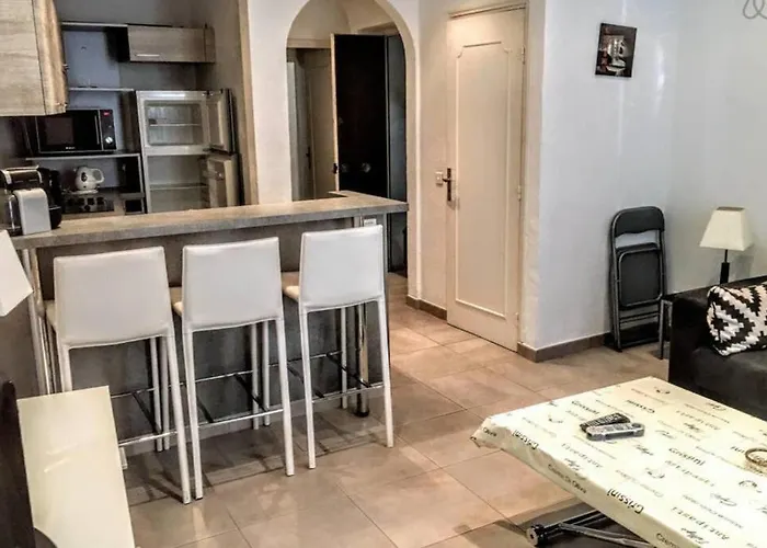 C038-Elegant Apt A Few Steps From Beaches - Le Suquet