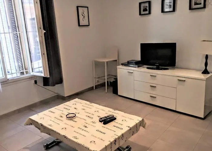 C038-Elegant Apt A Few Steps From Beaches - Le Suquet